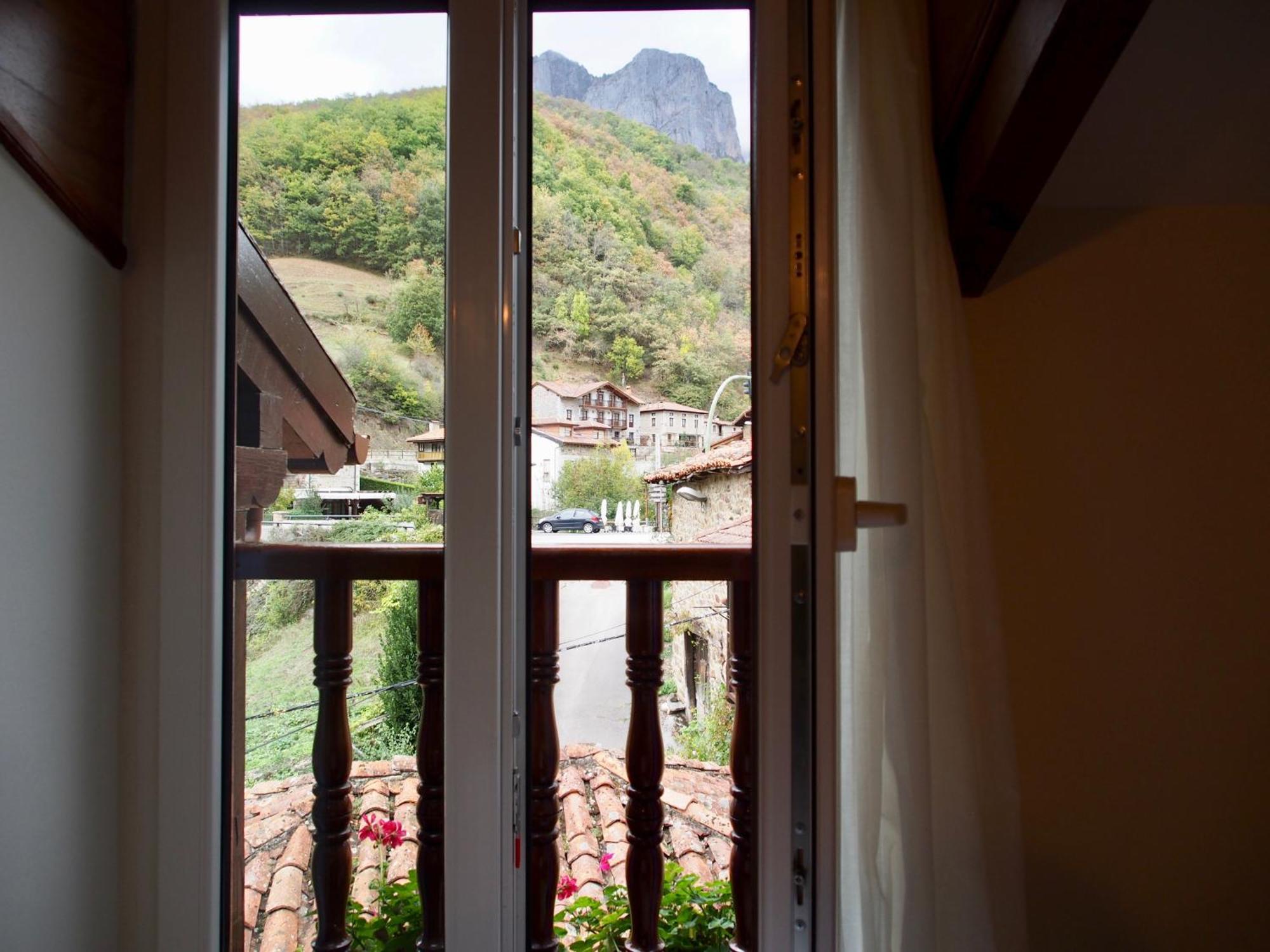 Hostal Remona Espinama Exteriér fotografie