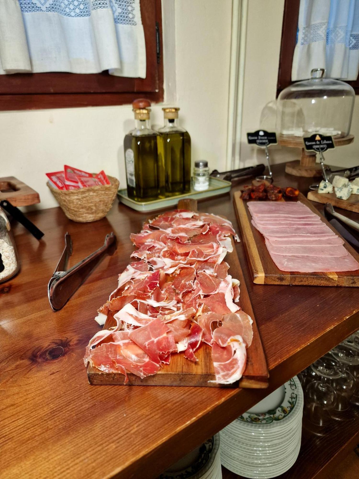 Hostal Remona Espinama Exteriér fotografie